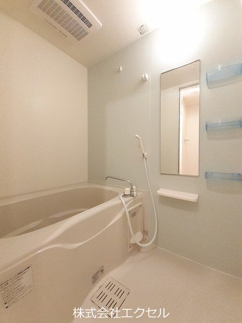 バス・シャワールーム　追い焚き付きです。