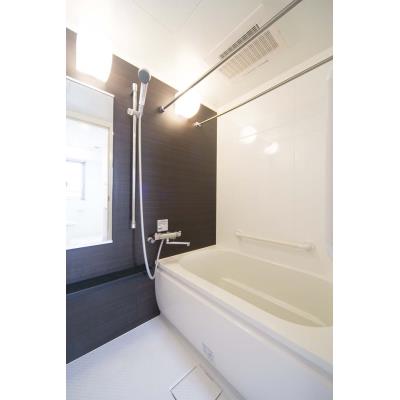 バス・シャワールーム　※別部屋の参考写真です。