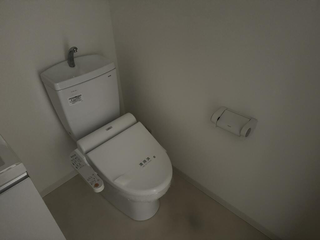 トイレ　☆同マンション別室の写真です☆