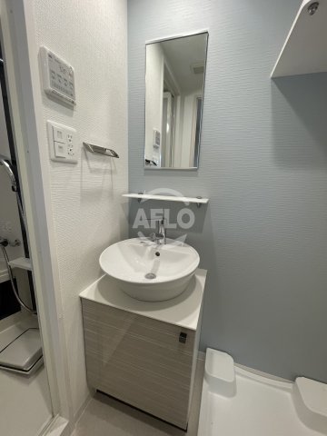 洗面設備　エスリードレジデンス大阪本町　独立洗面台