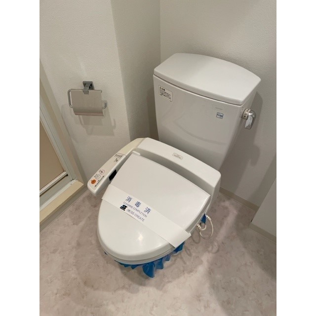 トイレ　※別部屋の参考写真です。
