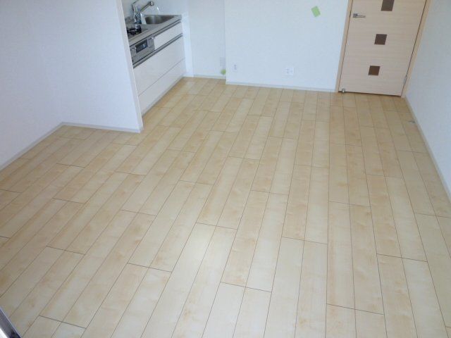 居室・リビング　南向きのリビングです。