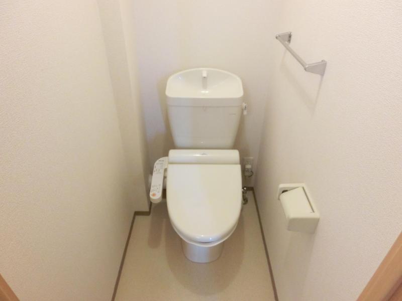トイレ　同タイプの写真です。