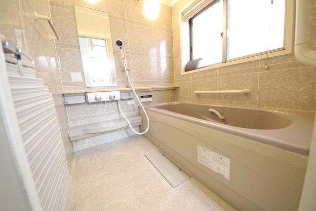 バス・シャワールーム　★オシャレなバスルームです★