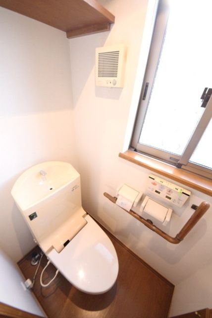 トイレ　★清潔感のあるトイレです★