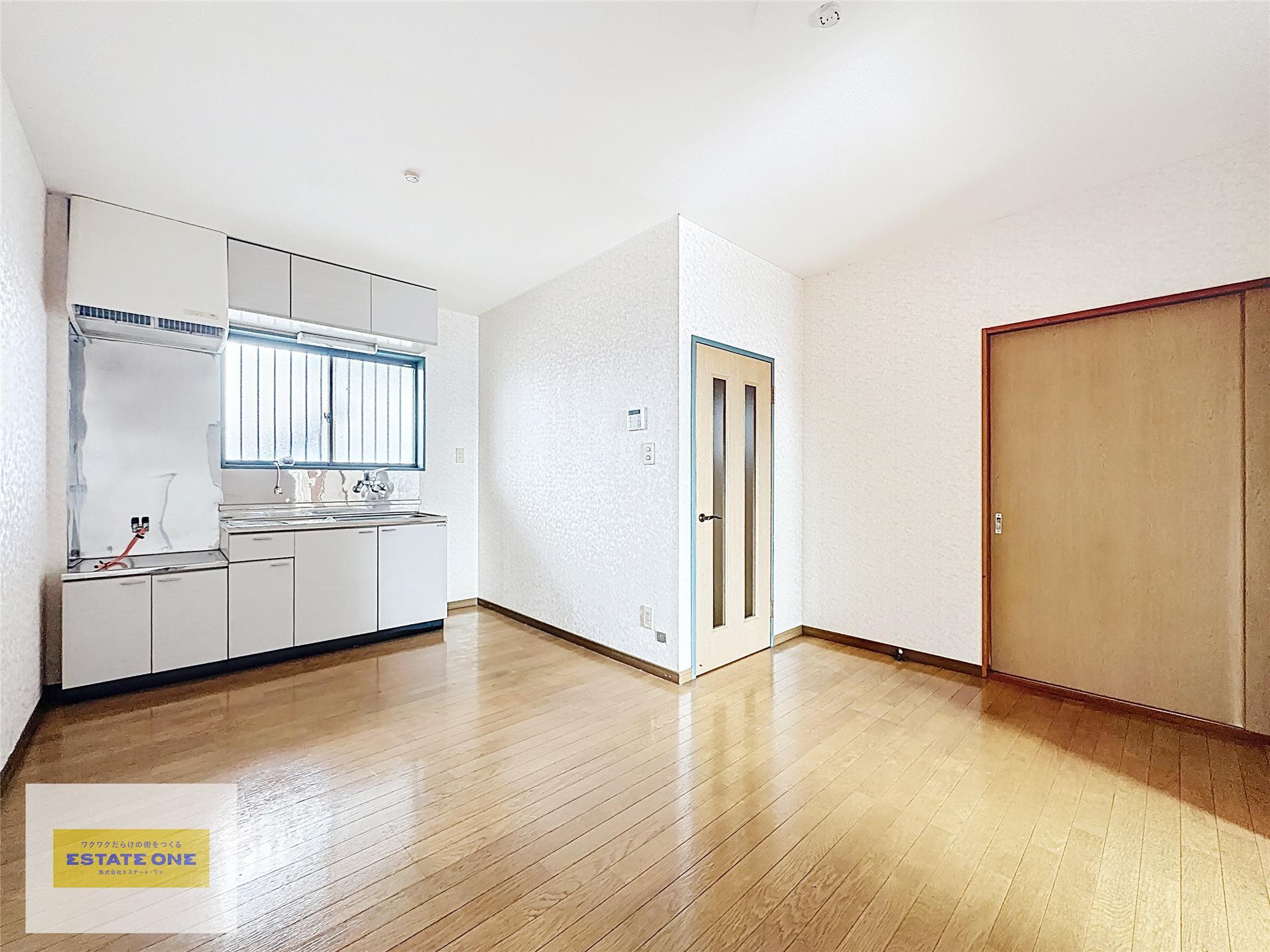 居室・リビング　8.5帖のダイニングキッチン★