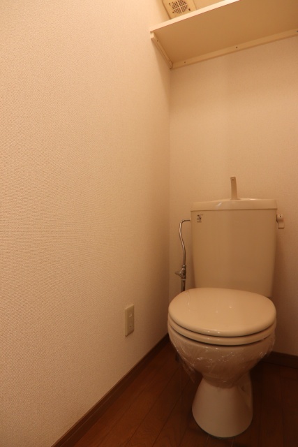 トイレ　別室の参考写真です。※現況優先