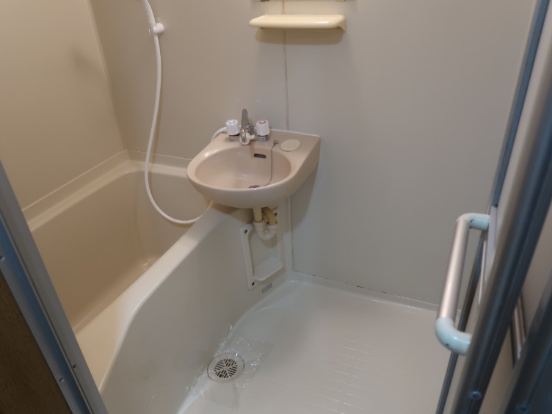 バス・シャワールーム　※別号室の写真となります。