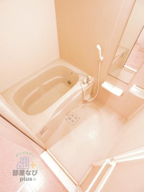 バス・シャワールーム　※他号室写真です