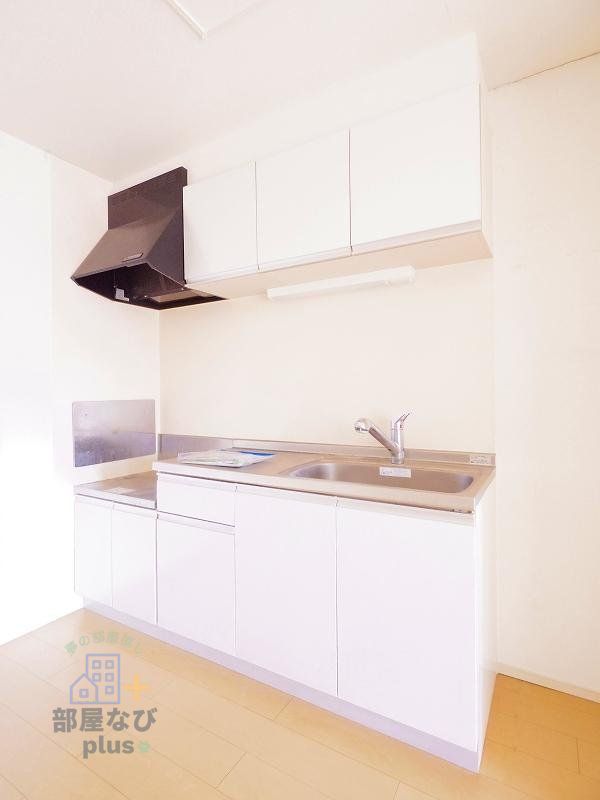 キッチン　※他号室写真です