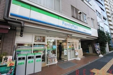 コンビニ　ファミリーマート東大正門前店（コンビニ）まで285m
