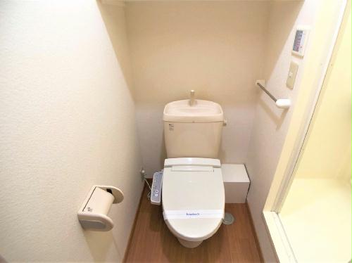 トイレ　設備・使用は号室により異なる為、現況を優先致します。