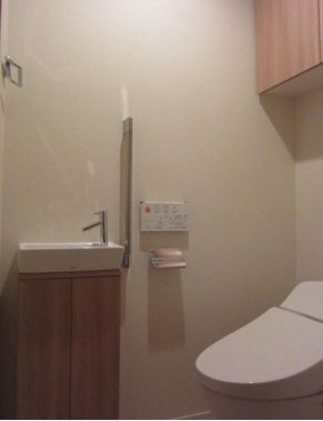 トイレ　※別部屋の写真を使用しています