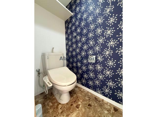 トイレ　ウォシュレット付きです