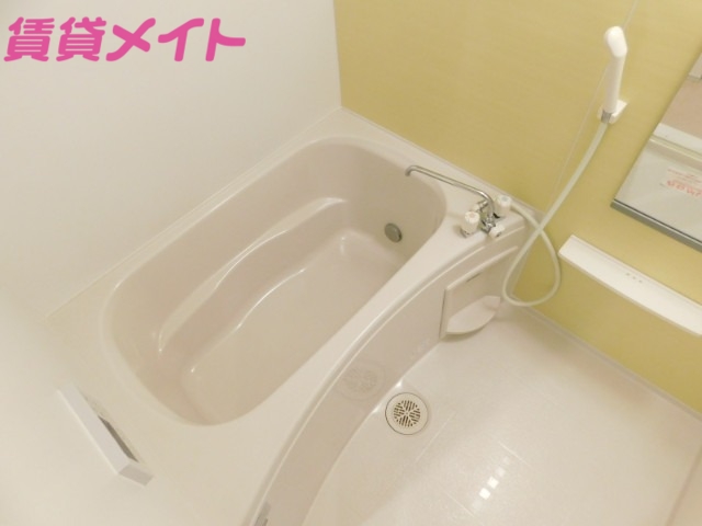 バス・シャワールーム　同タイプ部屋写真です。