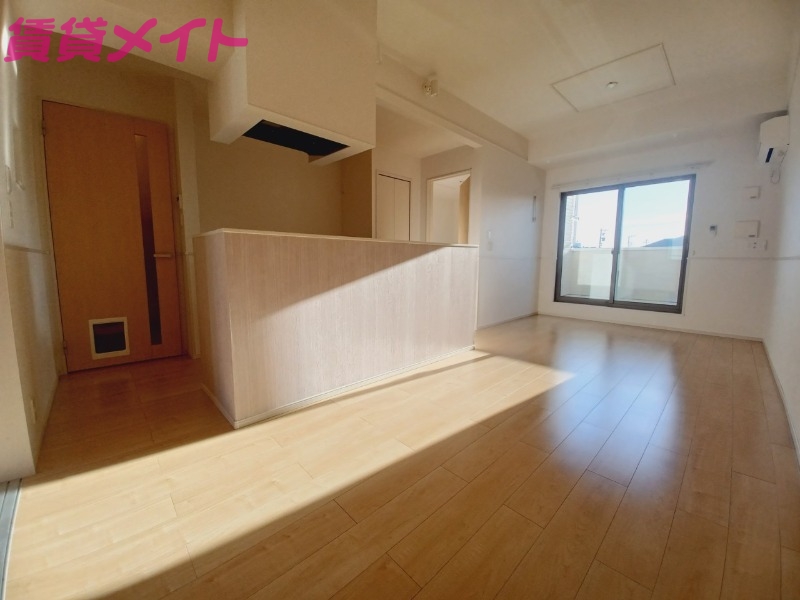 居室・リビング　同タイプ部屋写真です。