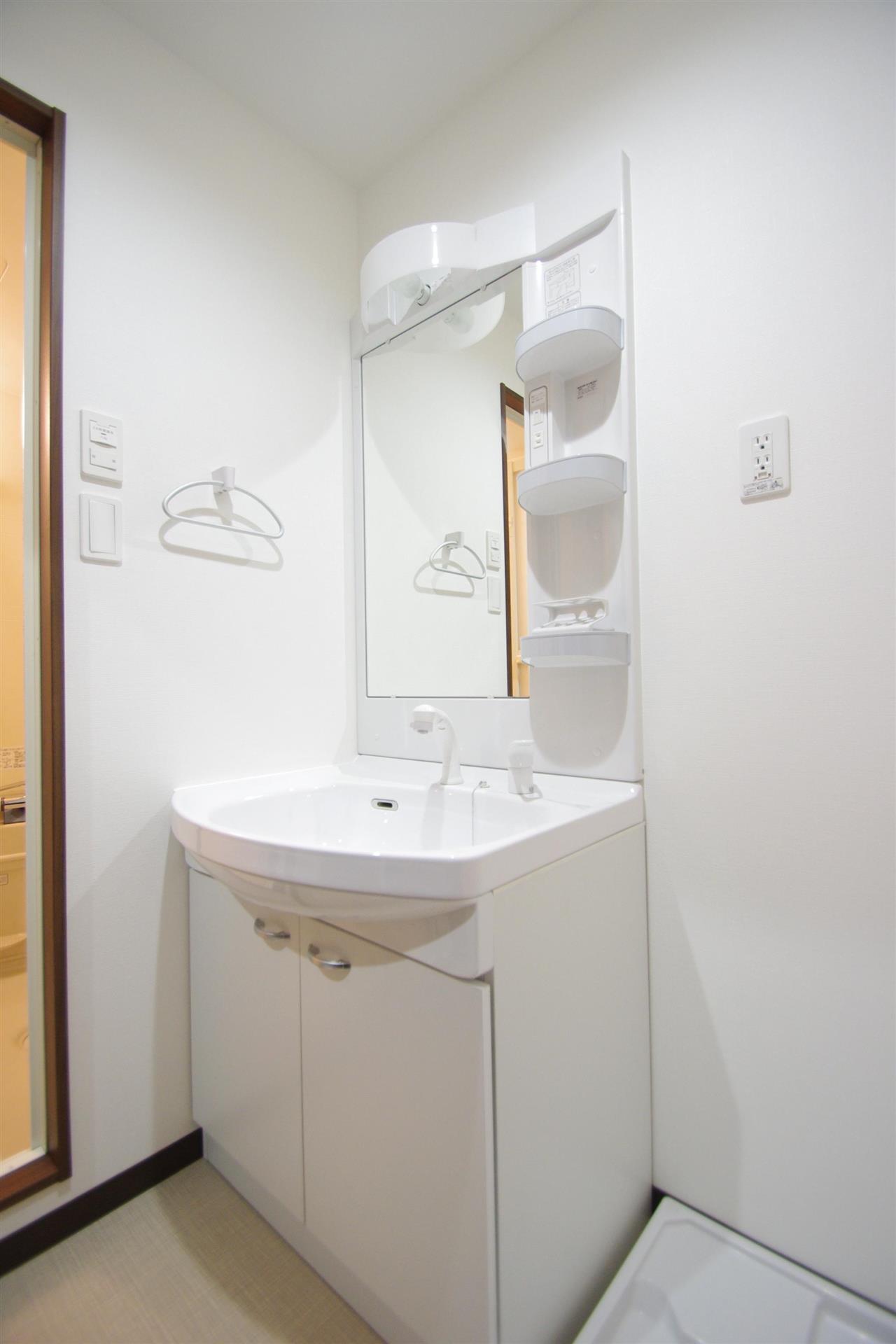 洗面設備　※左右反転　現況優先