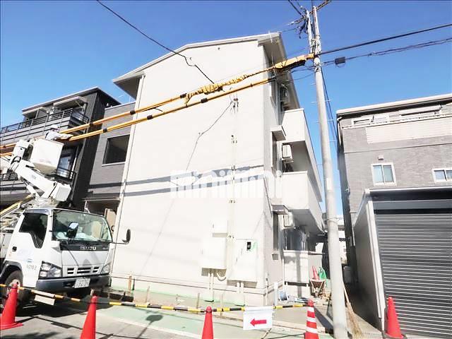 建物外観　８月６日撮影