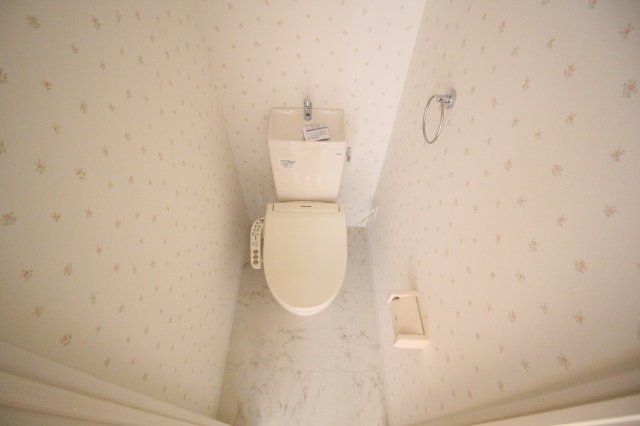 ＪＲ山陽本線 新長田駅 徒歩3分 9階建 築9年のトイレ写真
