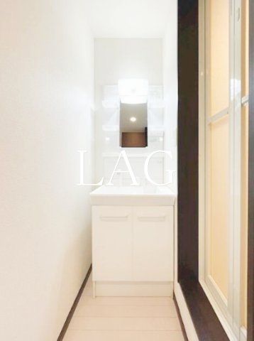 洗面設備　洗面台です。