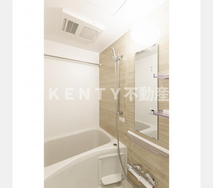 バス・シャワールーム　ゆったり過ごせるお風呂です