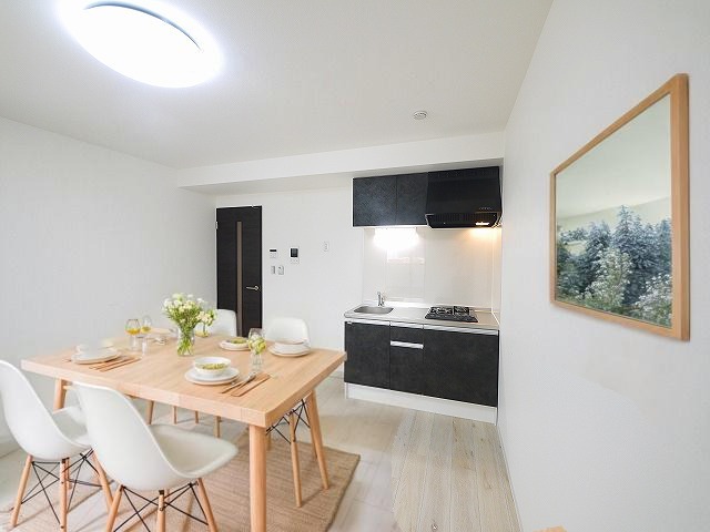 居室・リビング　CGで家具等を配置したもので家具等は含まれません