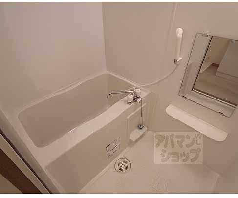 バス・シャワールーム　日々の疲れも取れます。