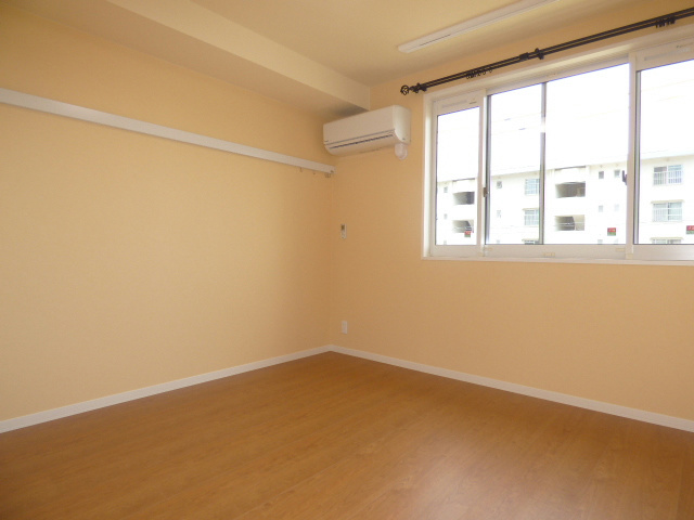 その他部屋・スペース　上階からの衝撃音を大幅に抑える「シャイド55」を採用。音のス