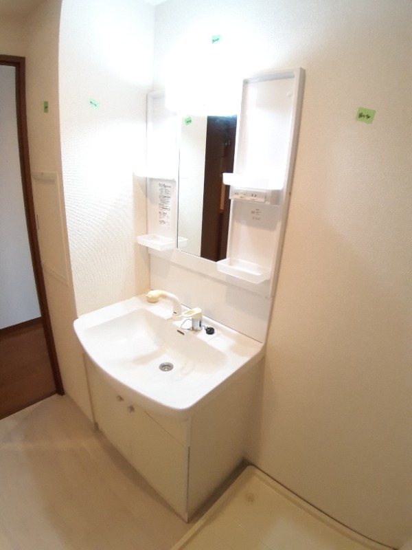 洗面設備　※別のお部屋のお写真です