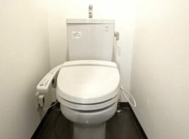 トイレ　※別部屋参考写真