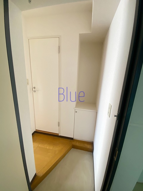 玄関　※画像は502号室