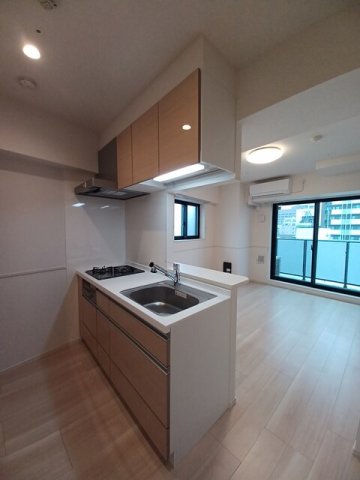 キッチン　コンパクトなキッチンで掃除もラクラク