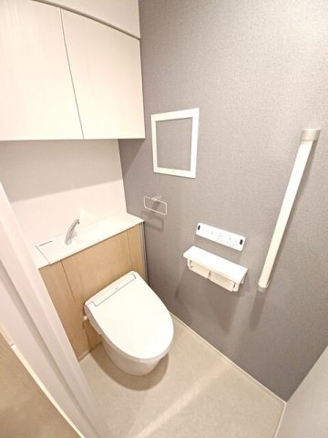 トイレ　清潔感のあるトイレです