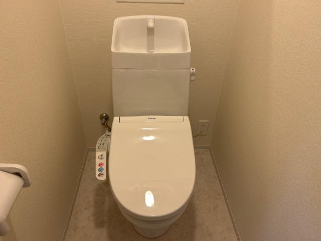 トイレ　シャワー付トイレ