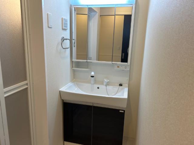 洗面設備　洗髪洗面化粧台