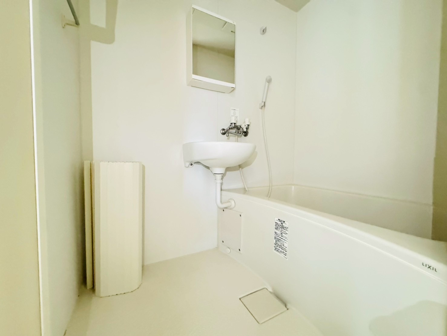 バス・シャワールーム　使いやすいお風呂ですね♪（退去前の為別部屋の写真を使用してお