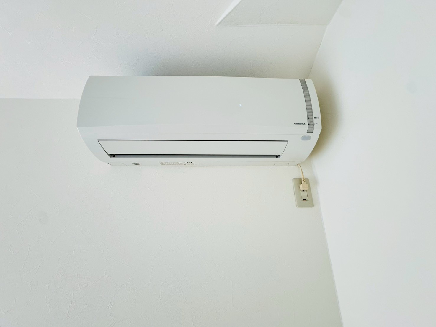 その他設備　エアコンが1基ついております！（退去前の為別部屋の写真を使用
