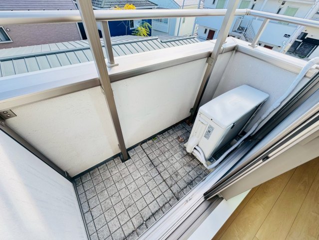 バルコニー　バルコニーもついております！（退去前の為別部屋の写真を使用し