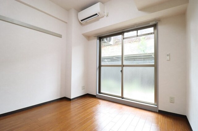 居室・リビング　洋室　５．５帖