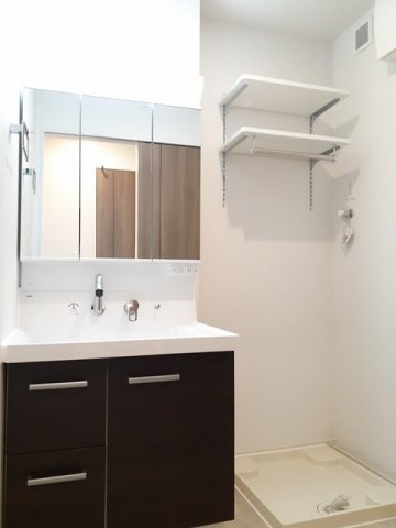 洗面設備　忙しい朝には欠かせない洗面所です