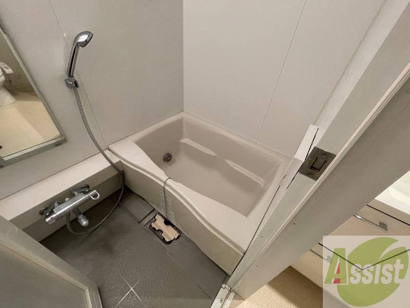 バス・シャワールーム　お風呂です。ゆっくりお風呂につかるのも体に良いですね～