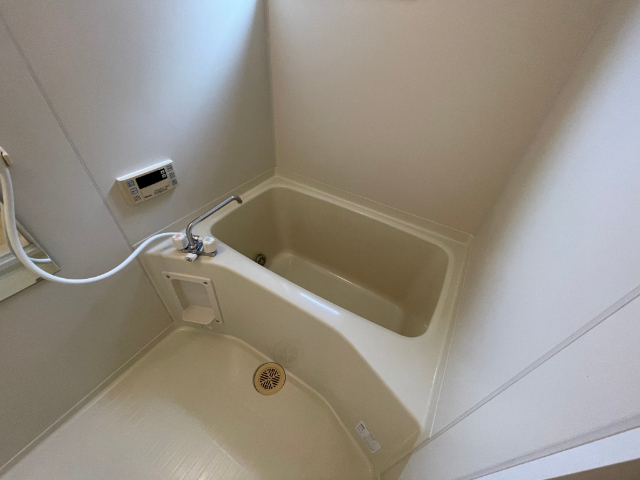 バス・シャワールーム　追い焚き機能付き