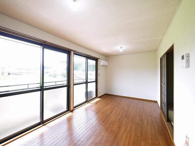 居室・リビング　おしゃれな居間です