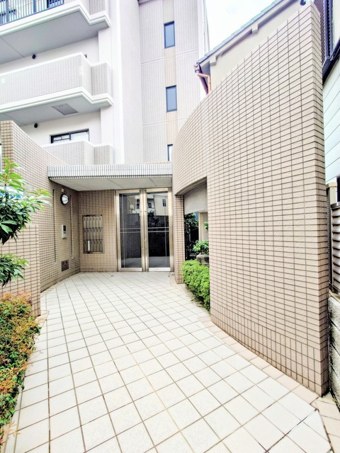 エントランス　オートロック