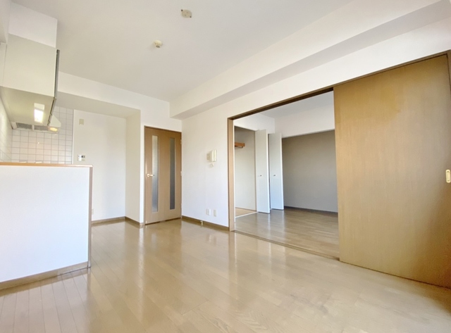 居室・リビング　広々したお部屋です