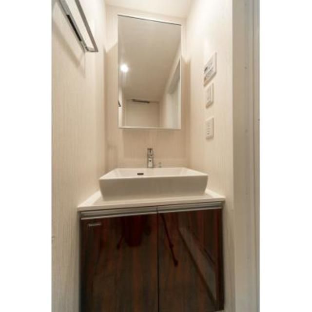 洗面設備　※写真は同タイプ住戸です。