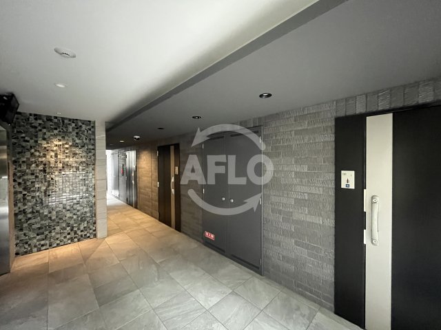 ロビー　ストーム　ロビー