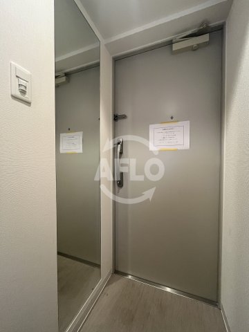 玄関　ストーム　玄関