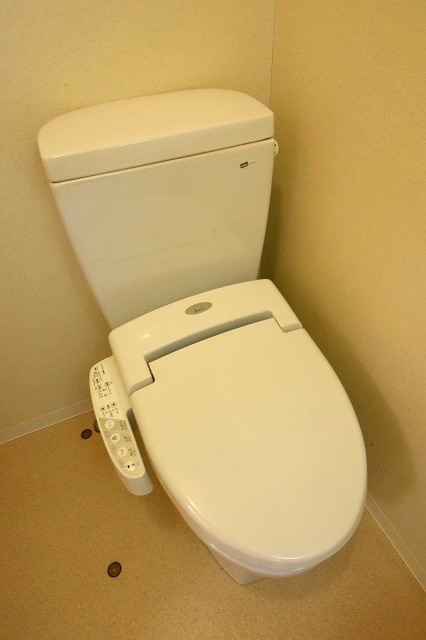 トイレ　ウォシュレット完備