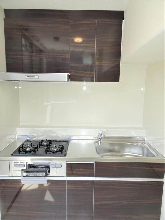 キッチン　３ツ口ガスシステムキッチン